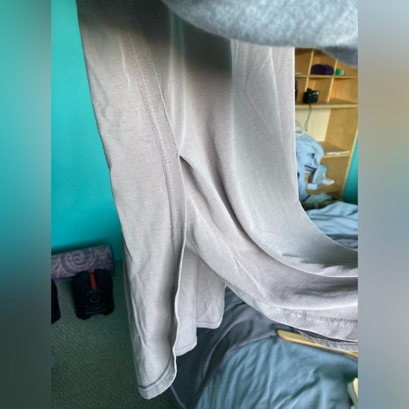 Taupe Tshirt - Picture 2 of 2